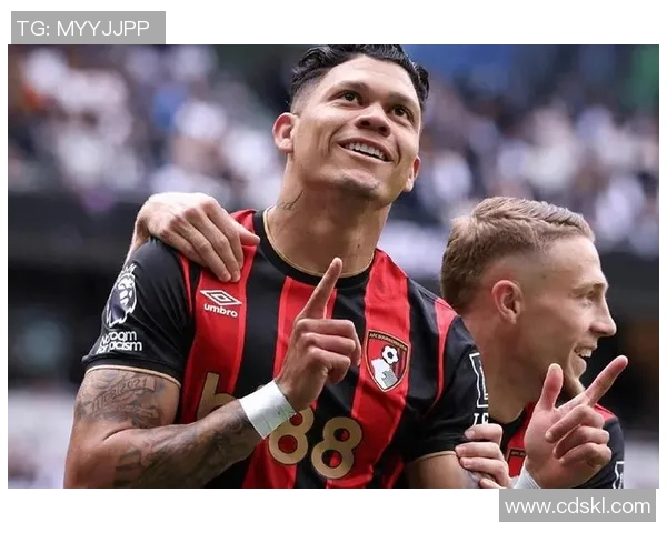 世界杯焦点战阿森纳与热刺激战成平帽子戏法引发争议判罚热议