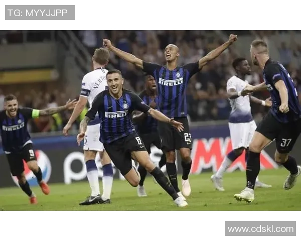 足总杯惊天逆转切尔西5-0热刺引发争议判罚全场沸腾