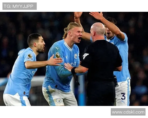 友谊赛马竞与曼城激战成平局补时进球引发全场热烈反响