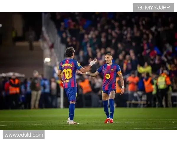 足总杯焦点战马竞与巴萨互交白卷神扑引发争议判罚引热议